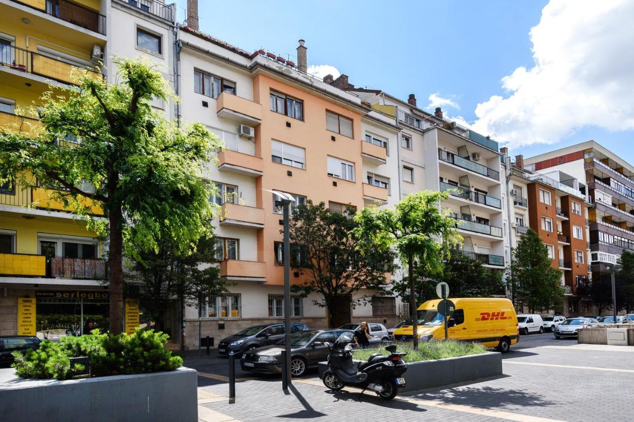 Buda Centre Homes By The Allee Shopping Mall Budapest Exterior photo